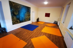Familienyoga in der Familienoase Weißensee